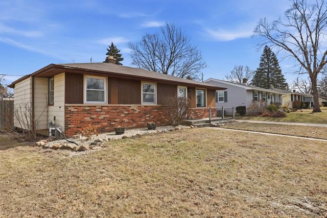8741 37th AVENUE, Kenosha, WI 53142
