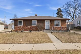 8741 37th AVENUE, Kenosha, WI 53142