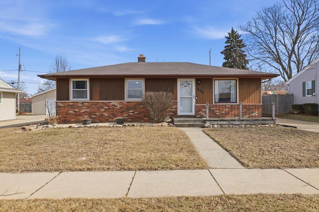 8741 37th AVENUE, Kenosha, WI 53142