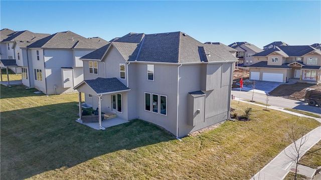 2758 W Park Street, Olathe, KS 66061