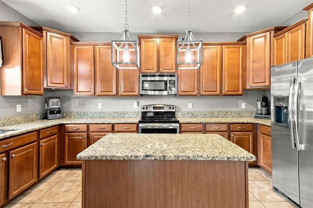 5842 RUTHERFORD ROAD, Mount Dora, FL 32757