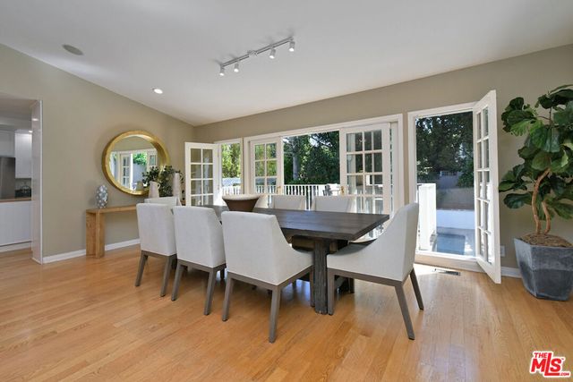 4170 Crisp Canyon Road, Sherman Oaks, CA 91403