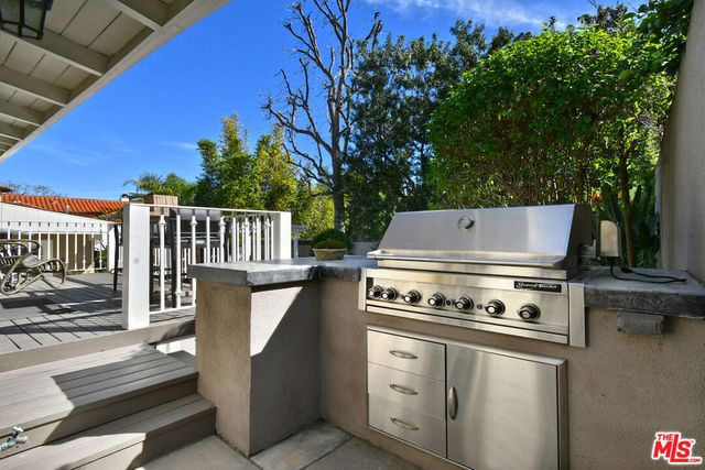 4170 Crisp Canyon Road, Sherman Oaks, CA 91403