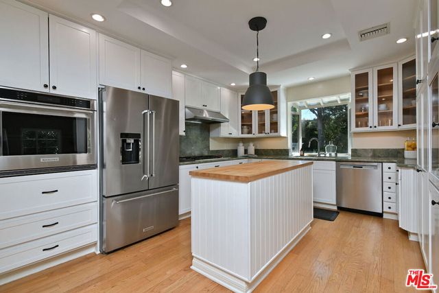 4170 Crisp Canyon Road, Sherman Oaks, CA 91403