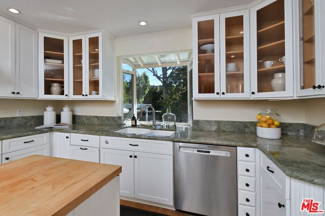 4170 Crisp Canyon Road, Sherman Oaks, CA 91403