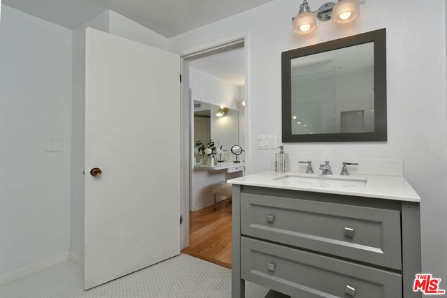 4170 Crisp Canyon Road, Sherman Oaks, CA 91403