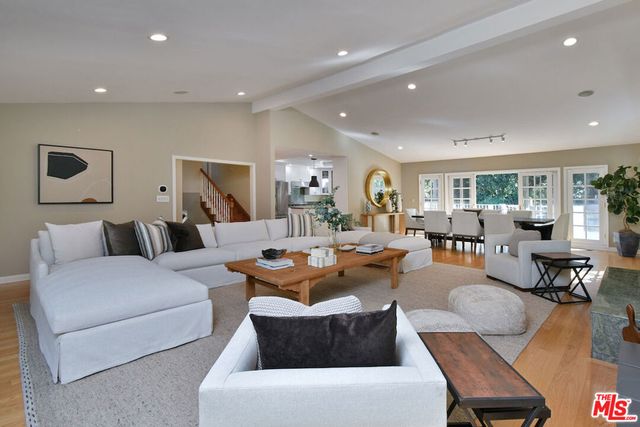 4170 Crisp Canyon Road, Sherman Oaks, CA 91403