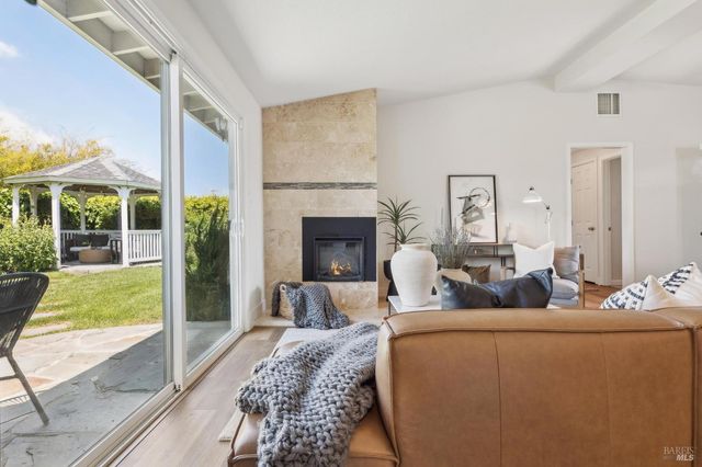 53 Labrea Way, San Rafael, CA 94903