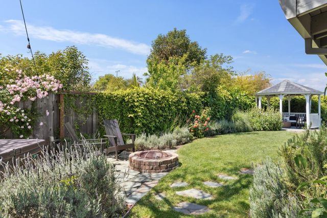 53 Labrea Way, San Rafael, CA 94903