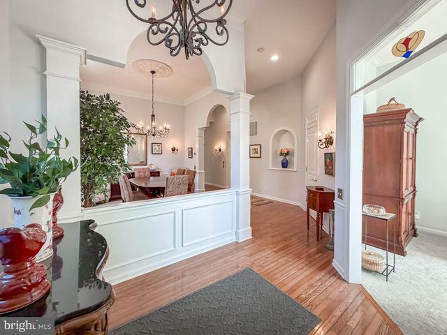 15 MCCONKEY DR, Washington Crossing, PA 18977