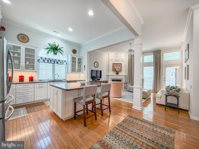 15 MCCONKEY DR, Washington Crossing, PA 18977