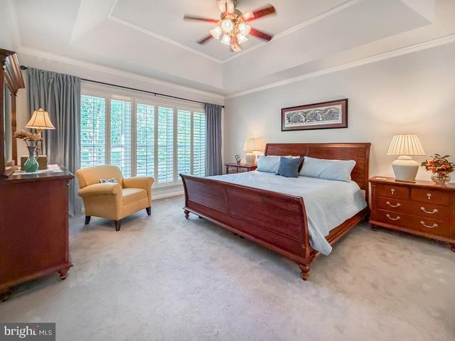 15 MCCONKEY DR, Washington Crossing, PA 18977