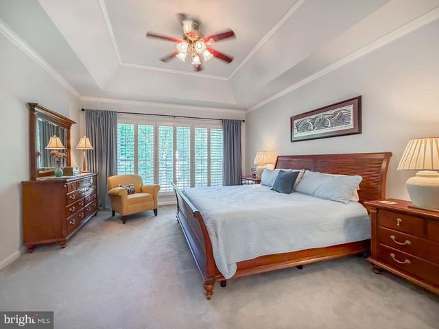 15 MCCONKEY DR, Washington Crossing, PA 18977