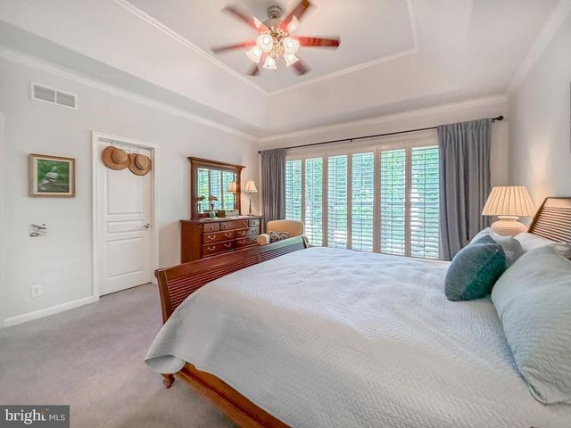 15 MCCONKEY DR, Washington Crossing, PA 18977