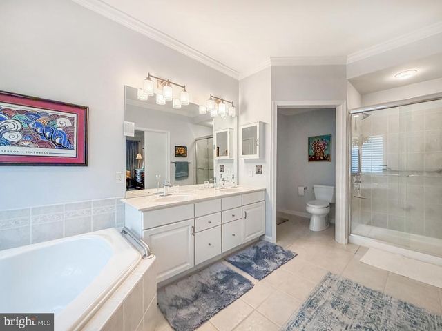 15 MCCONKEY DR, Washington Crossing, PA 18977
