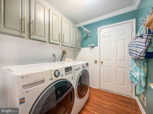 15 MCCONKEY DR, Washington Crossing, PA 18977