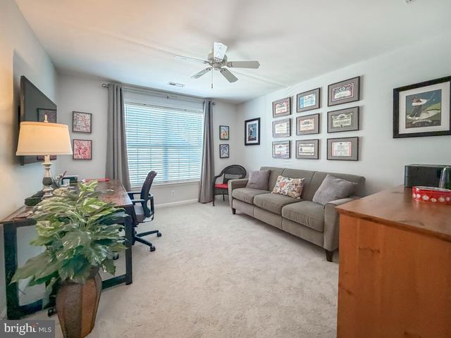 15 MCCONKEY DR, Washington Crossing, PA 18977