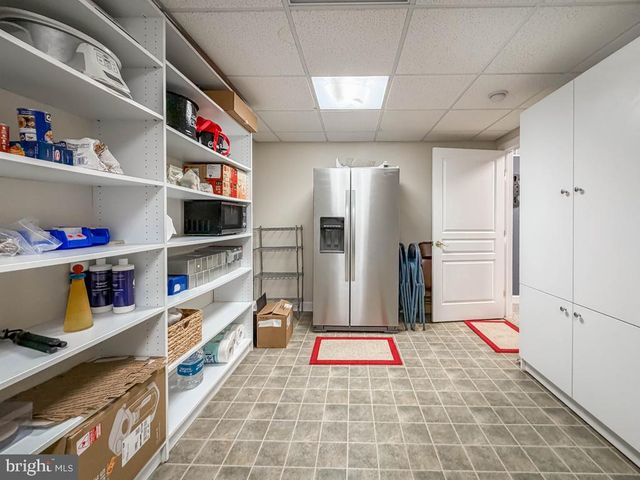 15 MCCONKEY DR, Washington Crossing, PA 18977