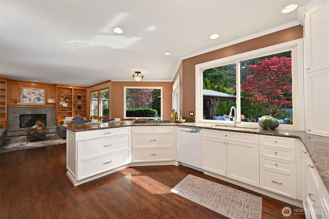 2636 259th Court SE, Sammamish, WA 98075