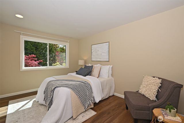 2636 259th Court SE, Sammamish, WA 98075