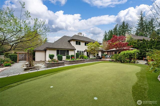 2636 259th Court SE, Sammamish, WA 98075