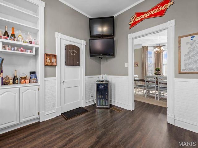 103 N Rapp Avenue, Columbia, IL 62236