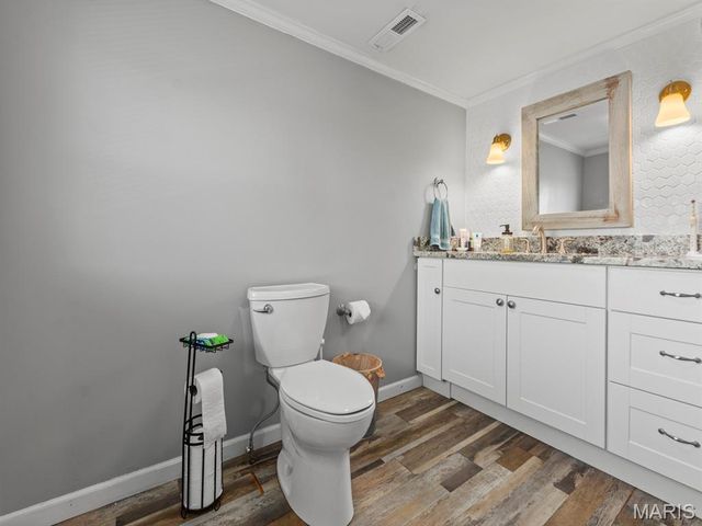 103 N Rapp Avenue, Columbia, IL 62236