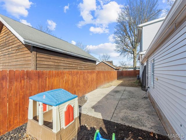 103 N Rapp Avenue, Columbia, IL 62236