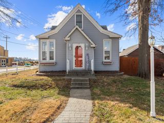 103 N Rapp Avenue, Columbia, IL 62236