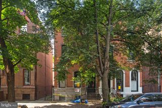 2020 GREEN ST, Philadelphia, PA 19130