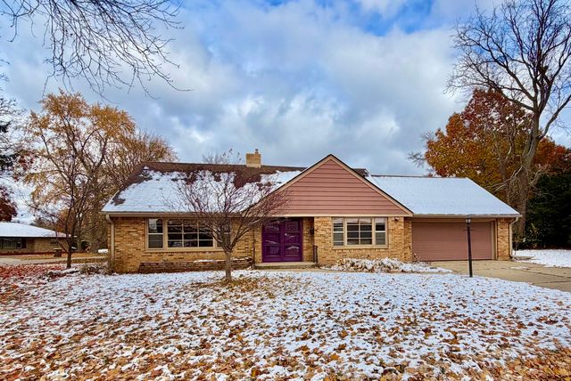 1211 Mayfair Place, Rockford, IL 61107