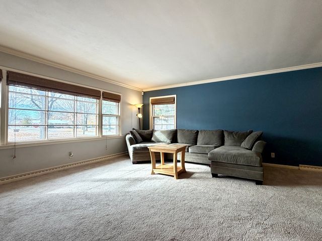 1211 Mayfair Place, Rockford, IL 61107