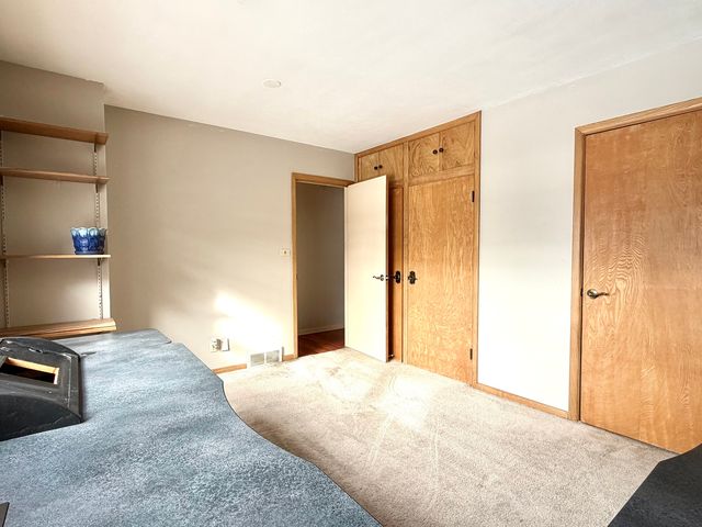 1211 Mayfair Place, Rockford, IL 61107