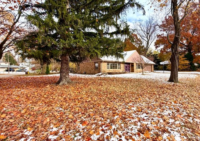 1211 Mayfair Place, Rockford, IL 61107