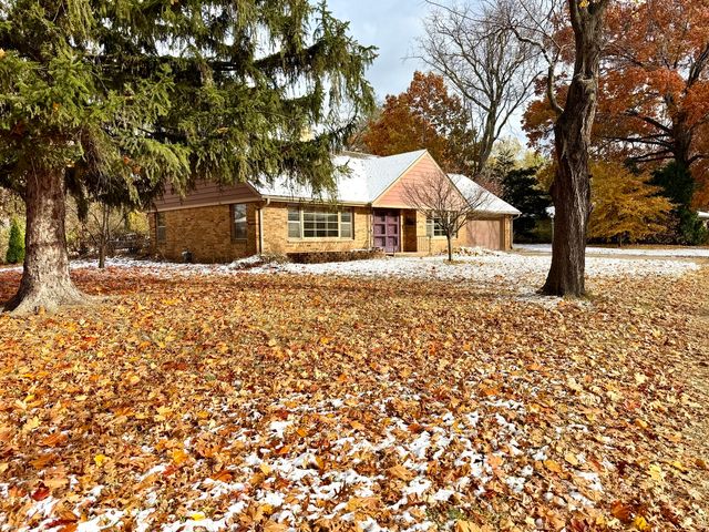 1211 Mayfair Place, Rockford, IL 61107