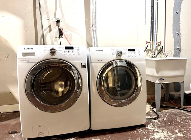 1211 Mayfair Place, Rockford, IL 61107