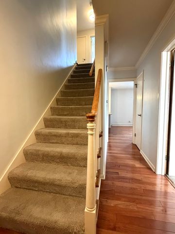 1211 Mayfair Place, Rockford, IL 61107