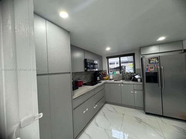 8430 NW 8th Street B11, Miami, FL 33126