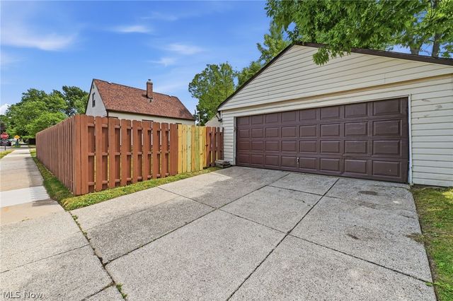 5010 Claremont Boulevard, Garfield Heights, OH 44125