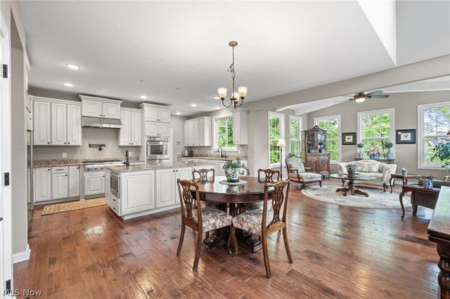 12554 Meadowview Drive, North Royalton, OH 44133