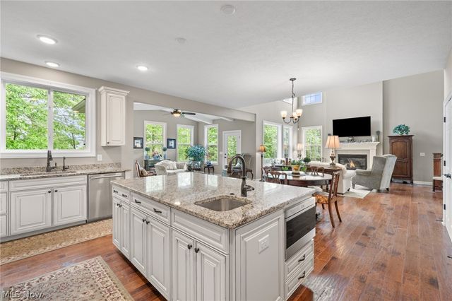 12554 Meadowview Drive, North Royalton, OH 44133