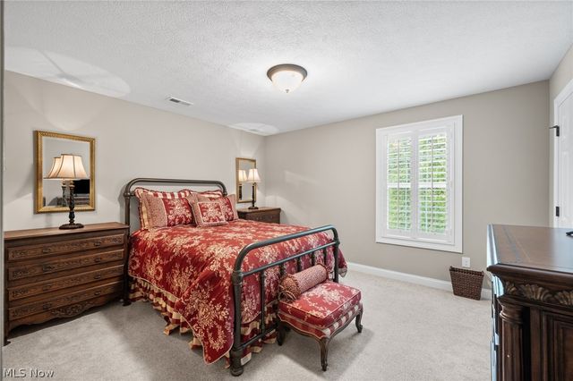 12554 Meadowview Drive, North Royalton, OH 44133