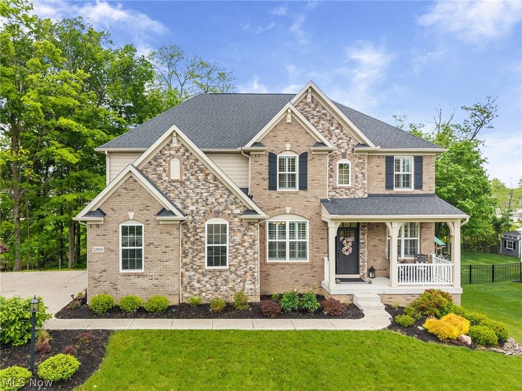 12554 Meadowview Drive, North Royalton, OH 44133