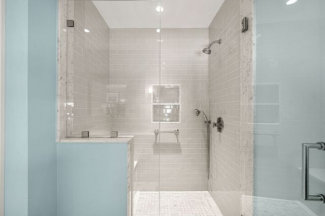 240 Upland Rd, Newton, MA 02460