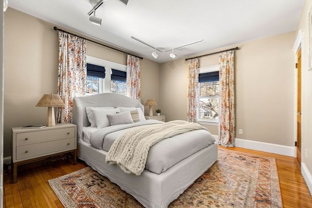 240 Upland Rd, Newton, MA 02460