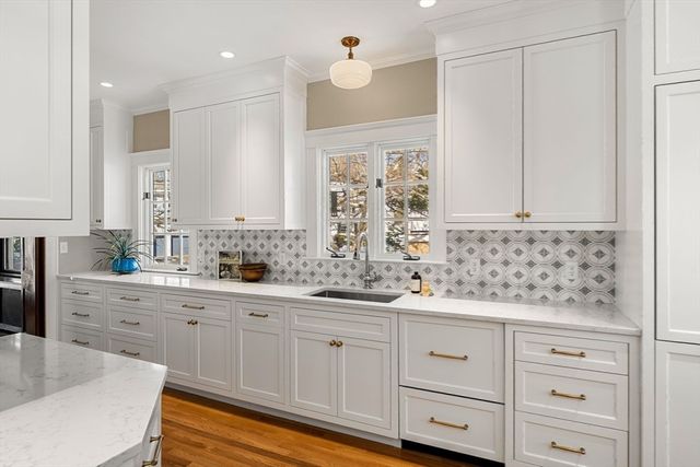 240 Upland Rd, Newton, MA 02460