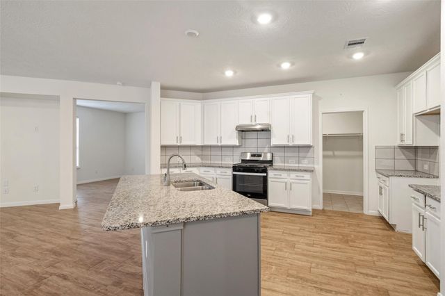 41707 Tumbleweed Pass Lane, Magnolia, TX 77354