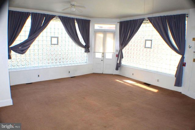 4417 BAKER ST, Philadelphia, PA 19127