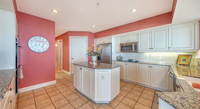 4561 GULF OF MEXICO DRIVE 202, Longboat Key, FL 34228