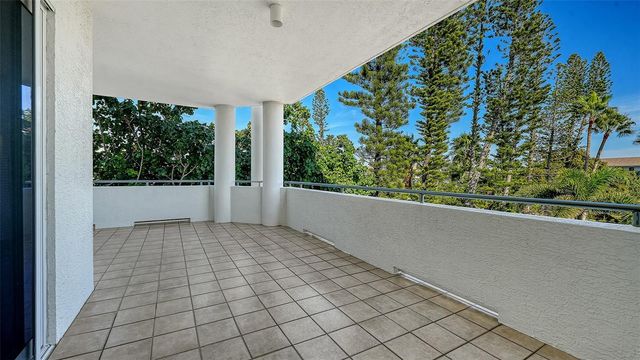 4561 GULF OF MEXICO DRIVE 202, Longboat Key, FL 34228
